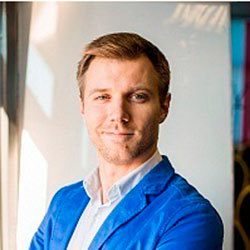 Дмитрий Фенин